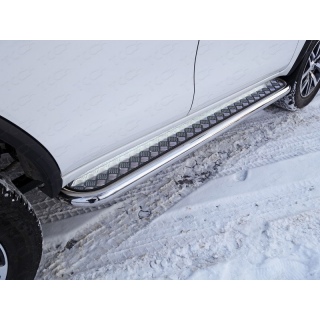 Пороги площадкой d60 мм с алюминиевым листом Toyota Fortuner (Тойота Фортунер)