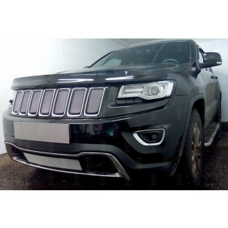 Решетка радиатора хромированная (верх) Jeep Grand Cherokee IV (WK2) (Laredo, Limited) с 2013 по 2018 год выпуска