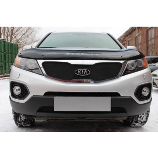 Решетка радиатора черная (верх с вырезом под логотип) KIA Sorento (КИА Соренто) с 2009 по 2012 год выпуска