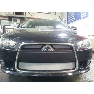 Решетка радиатора хромированная (3 части) MITSUBISHI Lancer X (Митсубиши Лансер X) с 2011 года выпуска