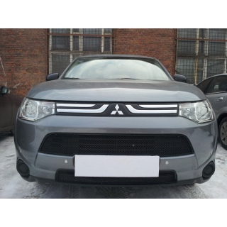 Решетка радиатора черная (2 части) MITSUBISHI Outlander III (Митсубиши Аутлендер) с 2012 по 2015 год выпуска 