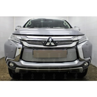 Решетка радиатора хромированная (низ) MITSUBISHI Pajero Sport (Митсубиши Паджеро Спорт) с 2016 года выпуска