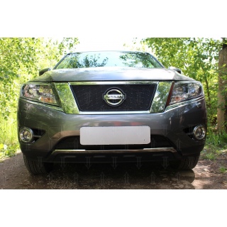 Решетка радиатора черная (верх) Nissan Pathfinder (Ниссан Патфайдер) с 2014 года выпуска