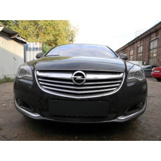 Решетка радиатора черная (низ) Opel Insignia (Опель Инсигния) с 2014 года выпуска