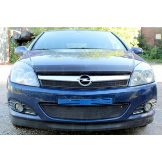 Решетка радиатора черная (низ) OPEL Astra (Опель Астра) с 2006 года выпуска 