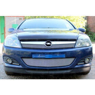 Решетка радиатора хромированная (низ) OPEL Astra (Опель Астра) с 2006 года выпуска