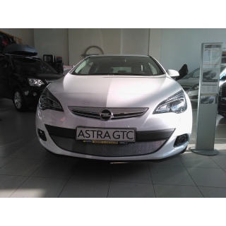 Решетка радиатора хромированная (низ) Opel Astra J GTC (Опель Астра GTC) с 2011 года выпуска