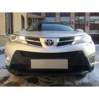 Решетка радиатора черная (верх) TOYOTA Rav-4 (Тойота Рав-4) с 2013 года 