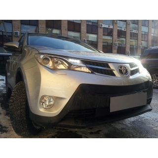 Решетка радиатора черная (низ) TOYOTA Rav-4 (Тойота Рав-4) с 2013 года (Стандарт)